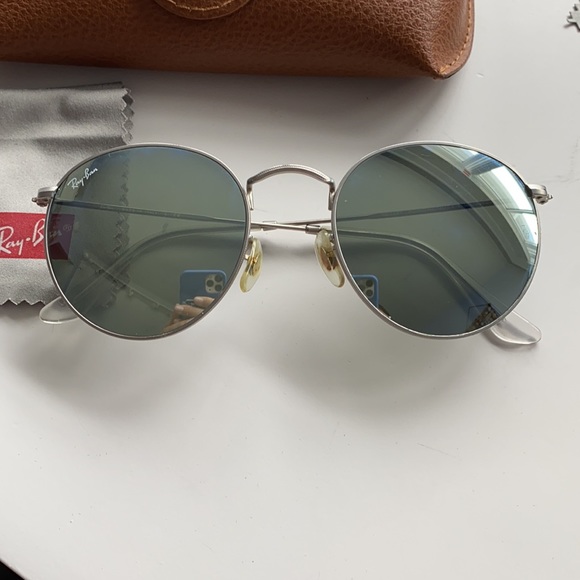 Ray-Ban Round Metal Reflective - Picture 2 of 6